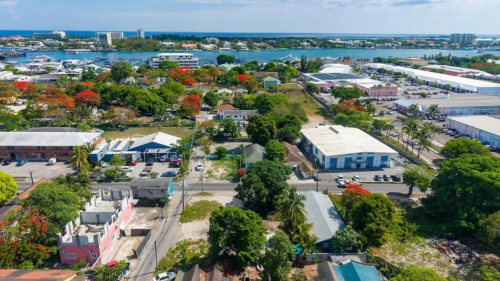 Shirley Street Lot New Providence Paradise Island BS
