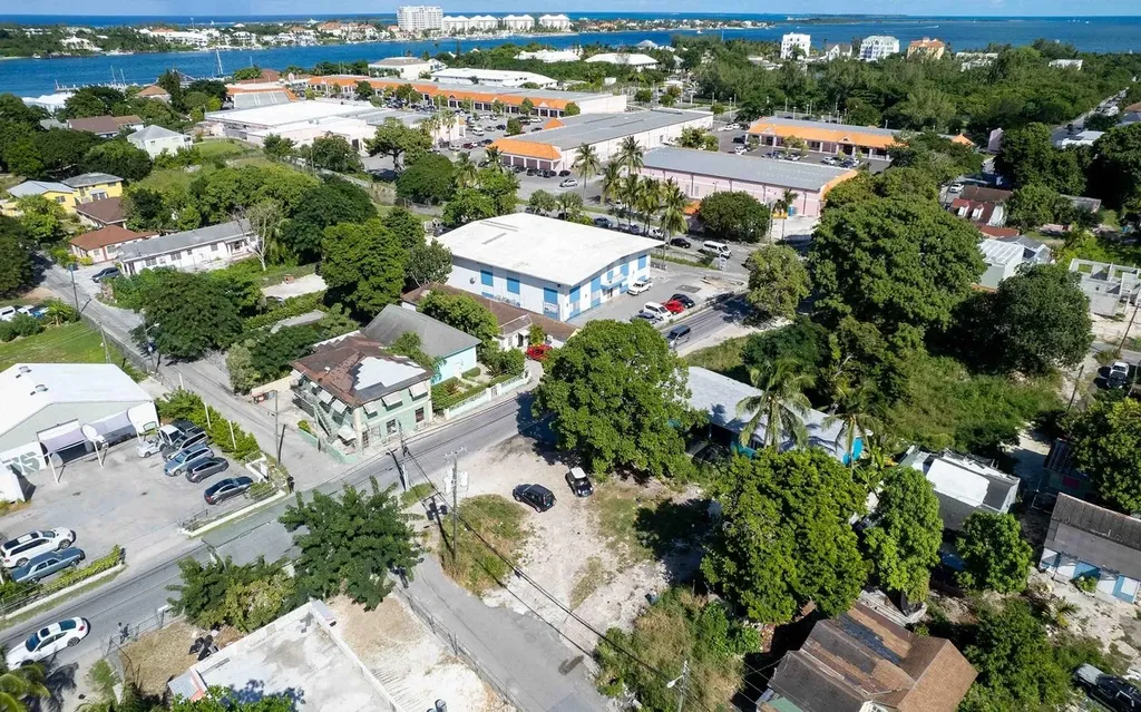 Shirley Street Lot New Providence Paradise Island BS
