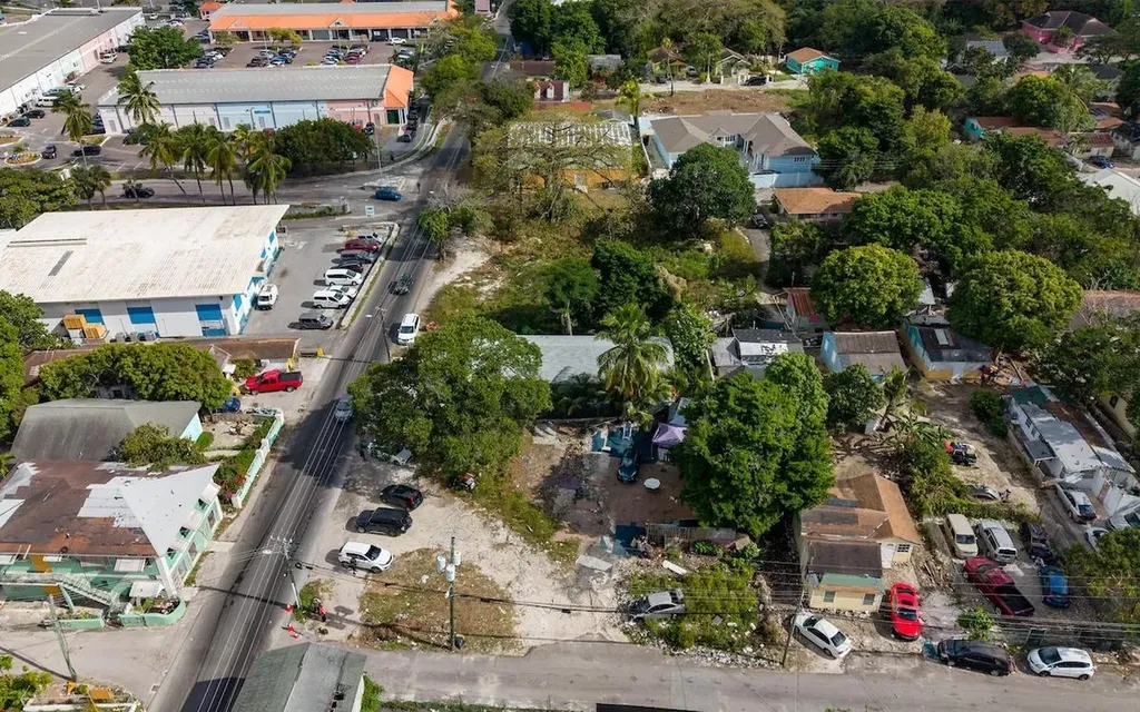 Shirley Street Lot New Providence Paradise Island BS