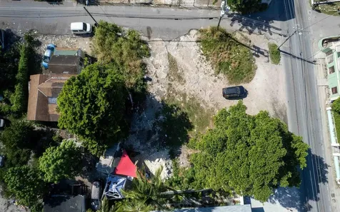 Shirley Street Lot New Providence Paradise Island BS