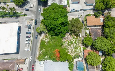 Shirley Street Lot New Providence Paradise Island BS