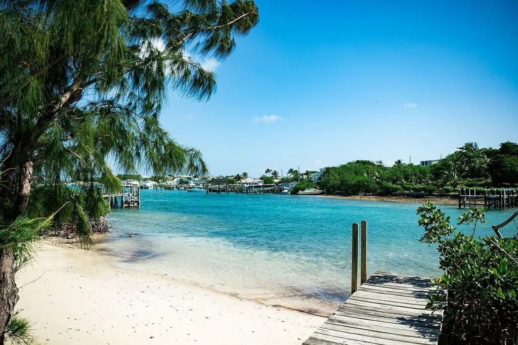 Sailor's Rest Abaco BS