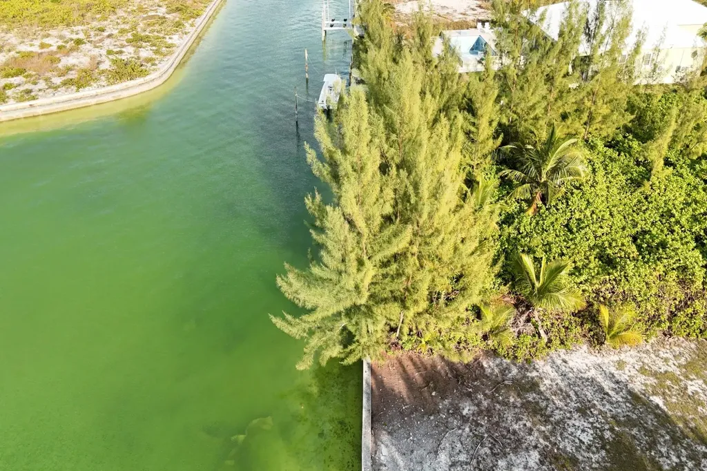 Canal Lot 13 Galleon Dr Lot 13,bay Abaco BS