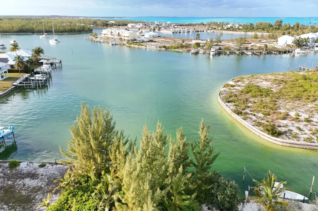 Canal Lot 13 Galleon Dr Lot 13,bay Abaco BS
