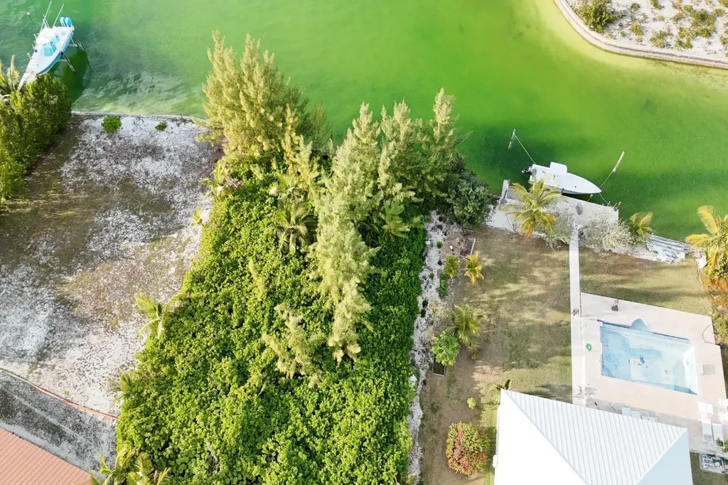 Canal Lot 13 Galleon Dr Lot 13,bay Abaco BS