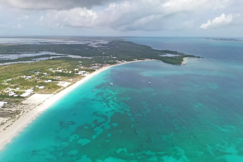 Lot 16 Block 118 Abaco BS