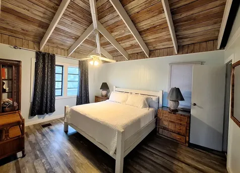 Flamingo Road 11west Exuma BS