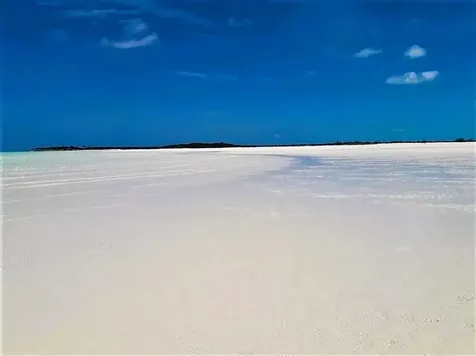 Flamingo Road 11west Exuma BS