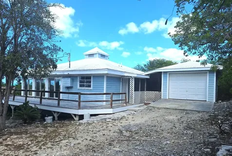 Flamingo Road 11west Exuma BS