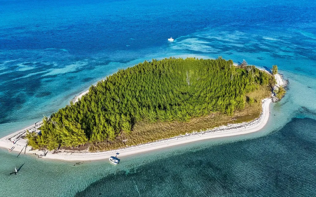 Sandy Cay, Private Island Grand Bahama Freeport BS