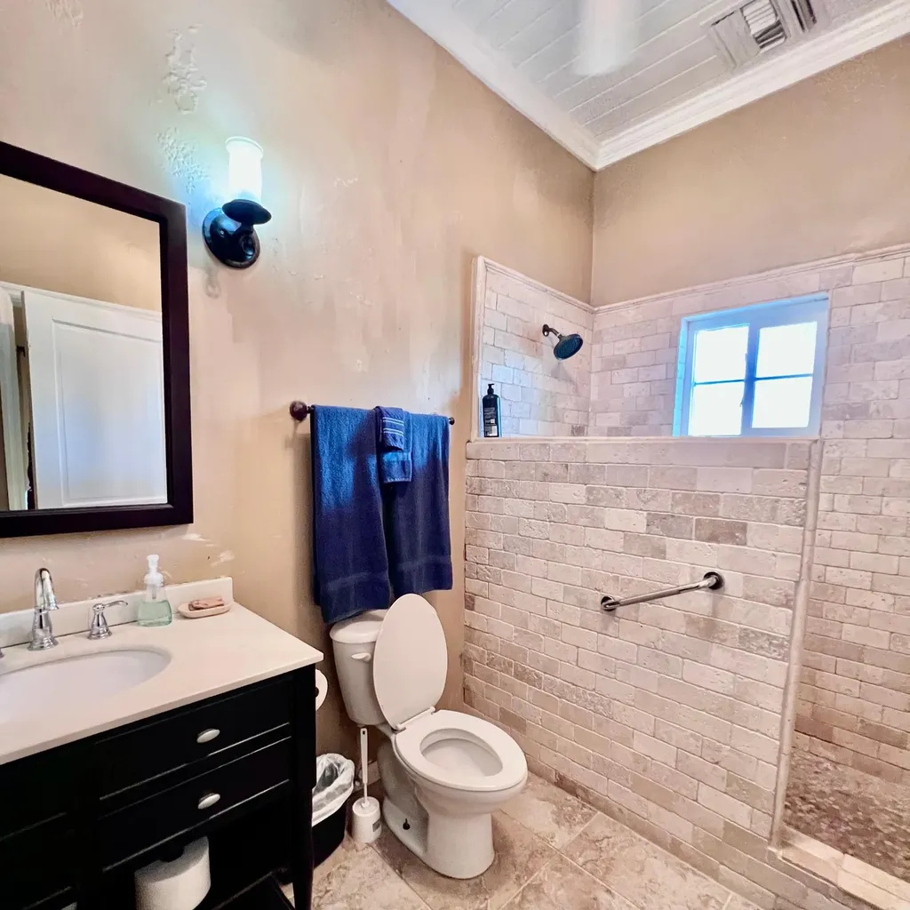 Sea Dream House 1 Eleuthera BS