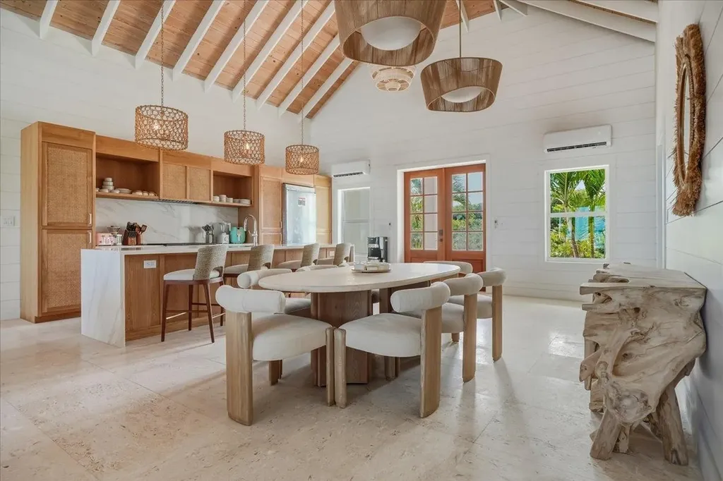 Blu Wakes Exuma BS