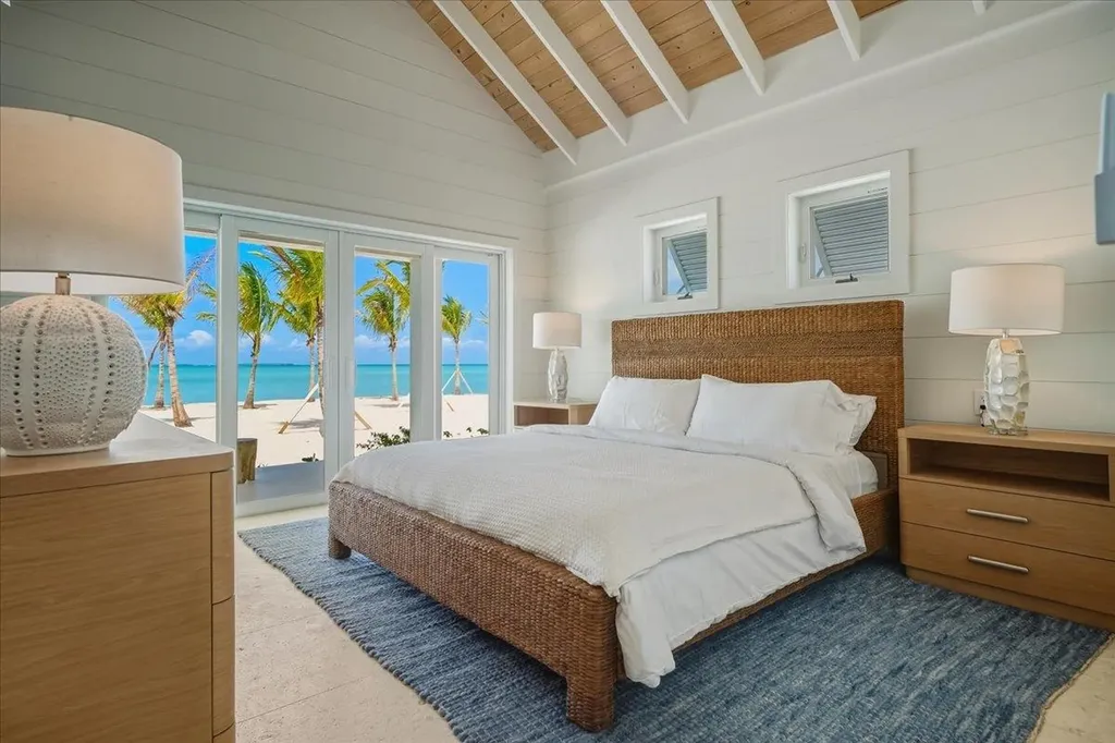 Blu Wakes Exuma BS