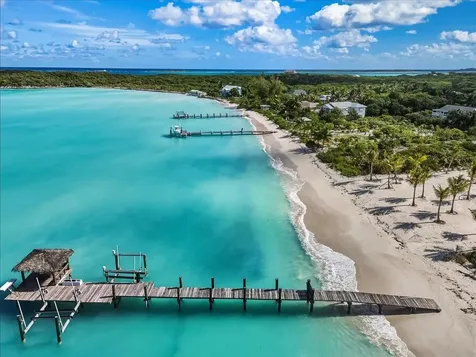 Blu Wakes Exuma BS