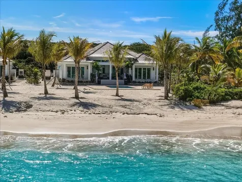 Blu Wakes Exuma BS