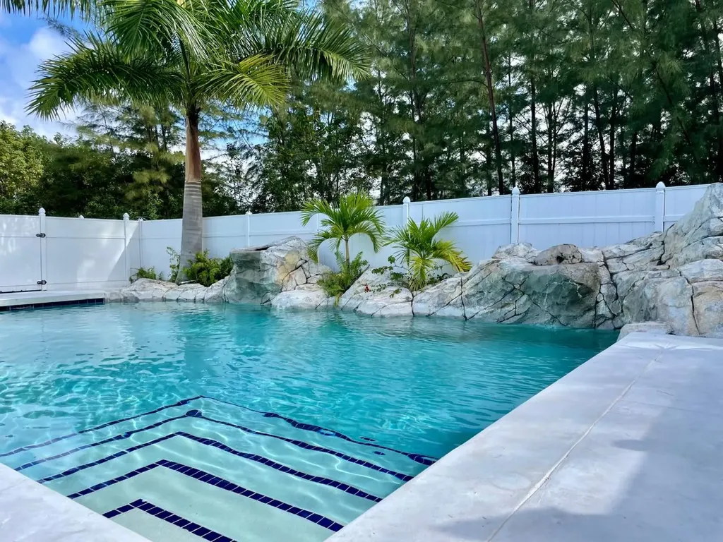 Seaview Drive New Providence Paradise Island BS