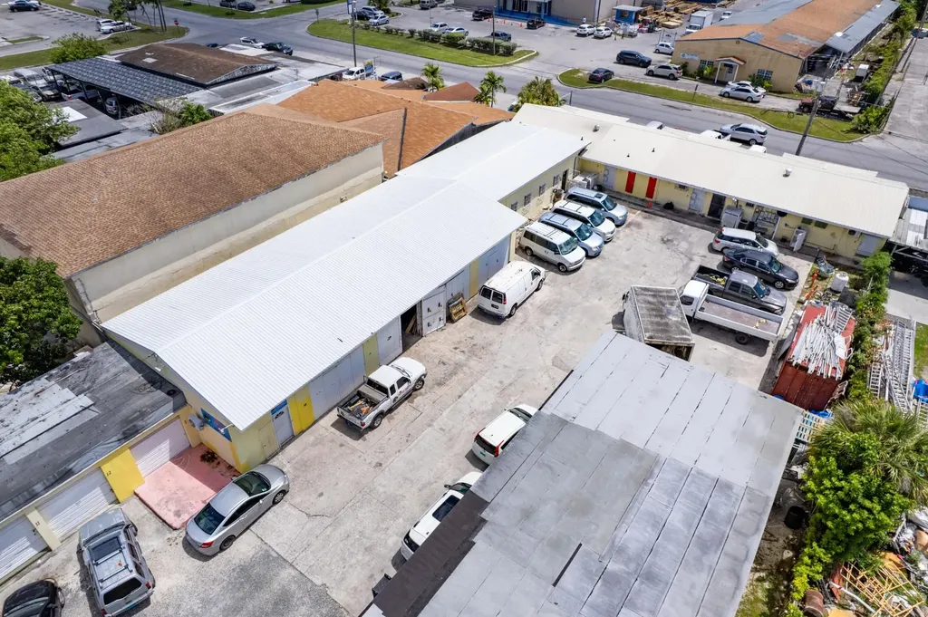 Yellow Pine Street Grand Bahama Freeport BS