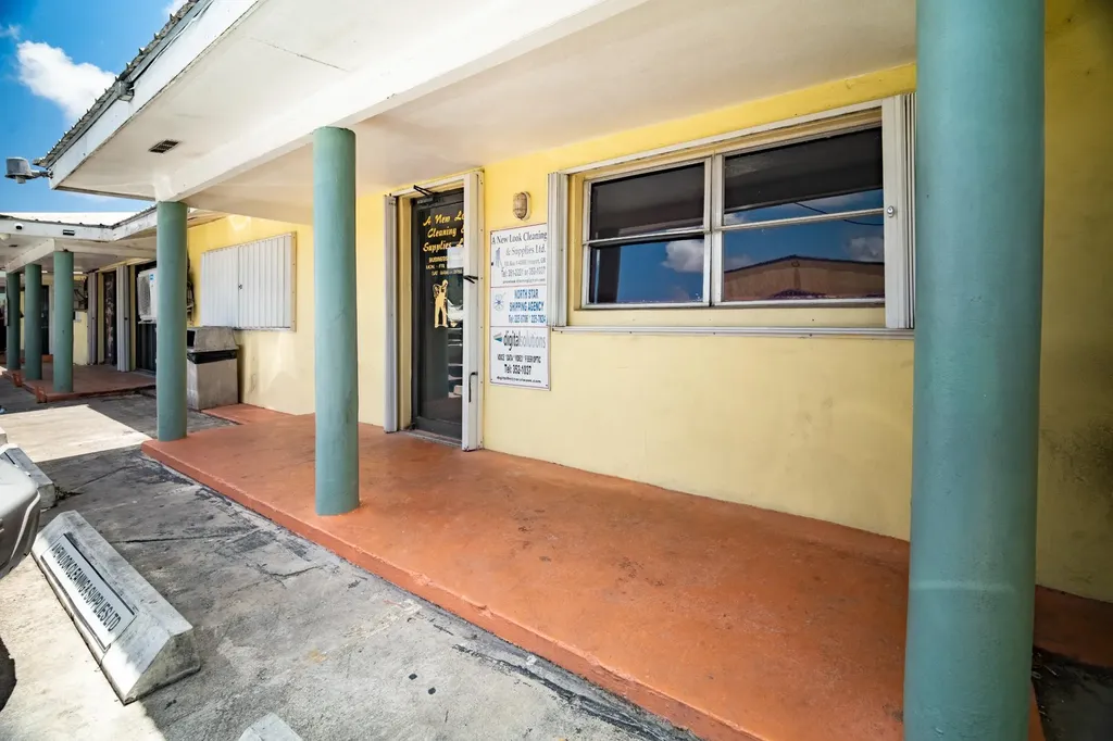 Yellow Pine Street Grand Bahama Freeport BS
