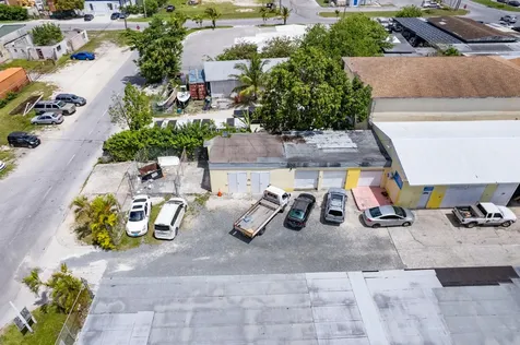 Yellow Pine Street Grand Bahama Freeport BS