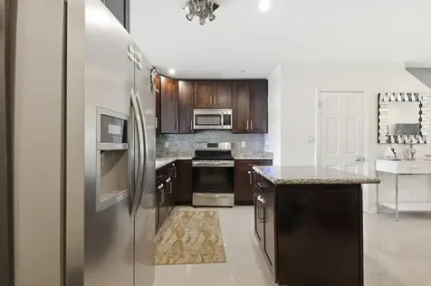 Lakeview Village Condomin 12 New Providence Paradise Island BS