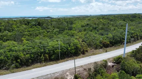 Hills Creek Sc Bootle Hig Abaco BS