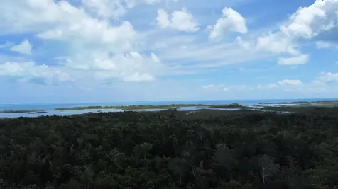 Hills Creek Sc Bootle Hig Abaco BS