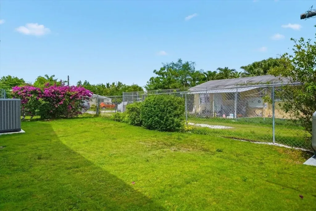 Little Blair Duplex New Providence Paradise Island BS