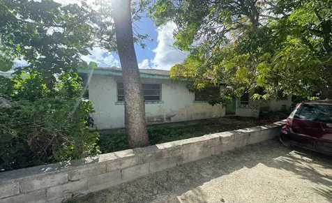 Victoria Blvd Fixer Upper New Providence Paradise Island BS