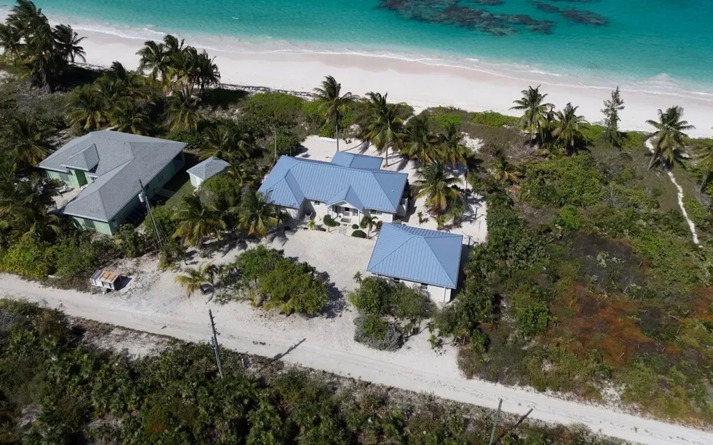 Greenwood House Cat Island BS