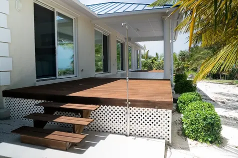 Greenwood House Cat Island BS