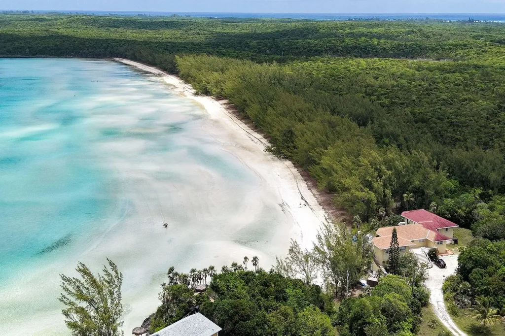 Lot 9 Eleuthera BS