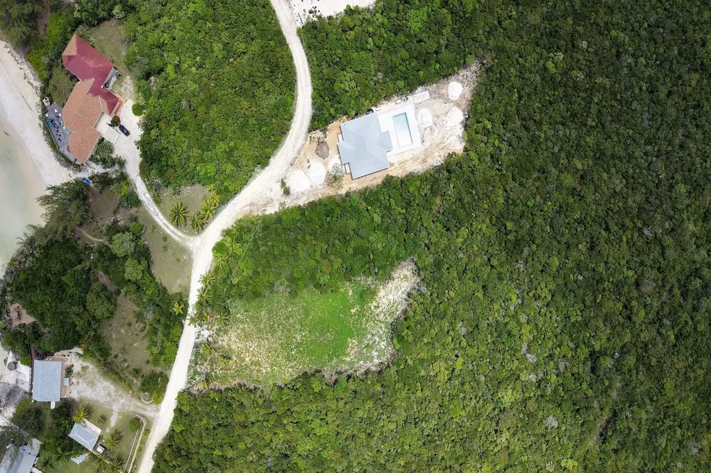 Lot 9 Eleuthera BS