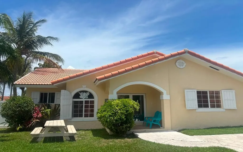 Aquamarine Close East New Providence Paradise Island BS