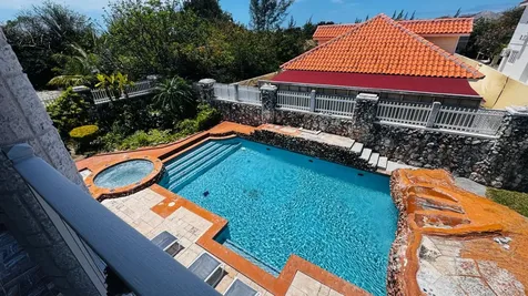 Paul Cay New Providence Paradise Island BS
