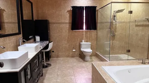 Paul Cay New Providence Paradise Island BS