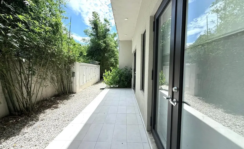 Westend Condos New Providence Paradise Island BS