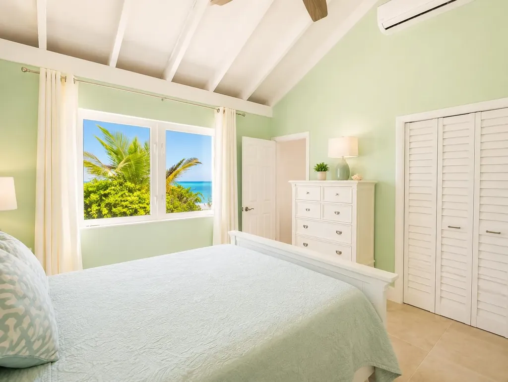 Queen's Highway Exuma BS