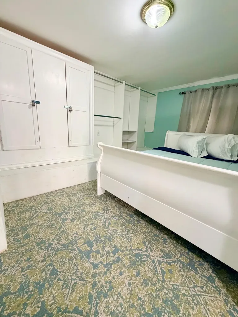 West Bay Street 985 New Providence Paradise Island BS