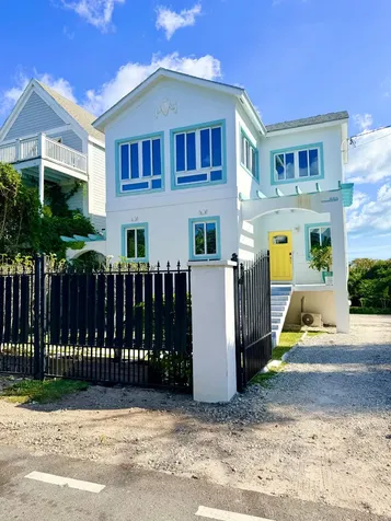 West Bay Street 985 New Providence Paradise Island BS