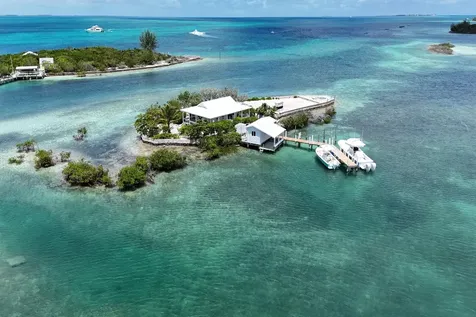 Dilly Cay Mow Abaco BS