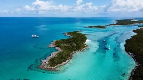 Roberts Cay, Private Isl. Exuma BS