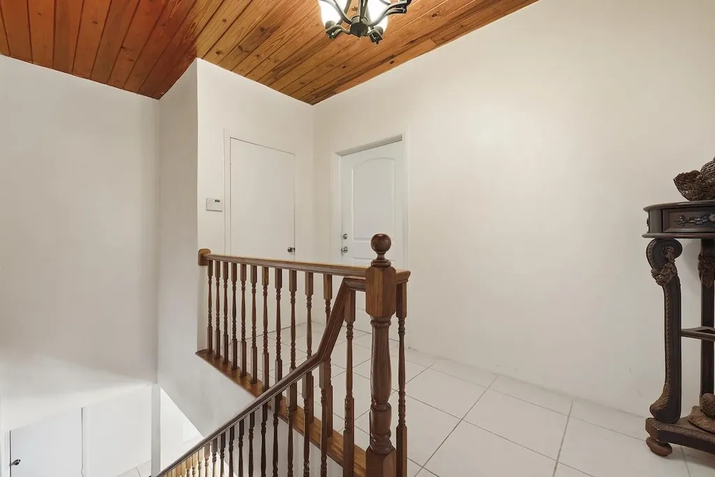 Kool Acres Duplex New Providence Paradise Island BS