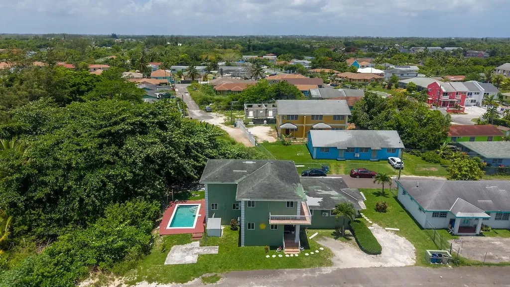 Kool Acres Duplex New Providence Paradise Island BS
