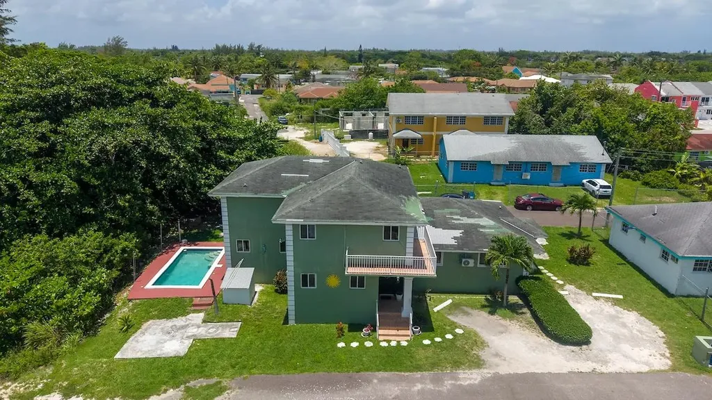 Kool Acres Duplex New Providence Paradise Island BS
