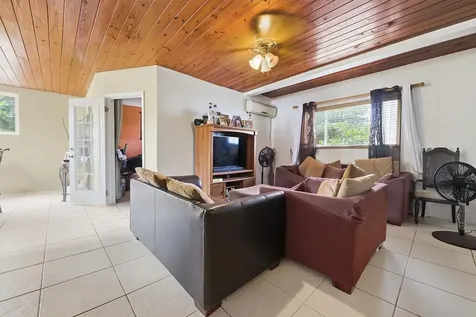 Kool Acres Duplex New Providence Paradise Island BS
