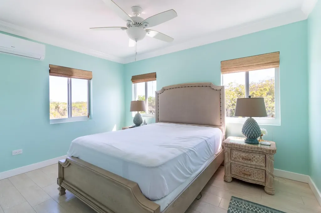 Villa Serenity, Long Isl Long Island BS