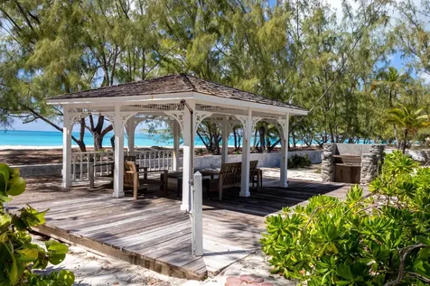 Villa Serenity, Long Isl Long Island BS