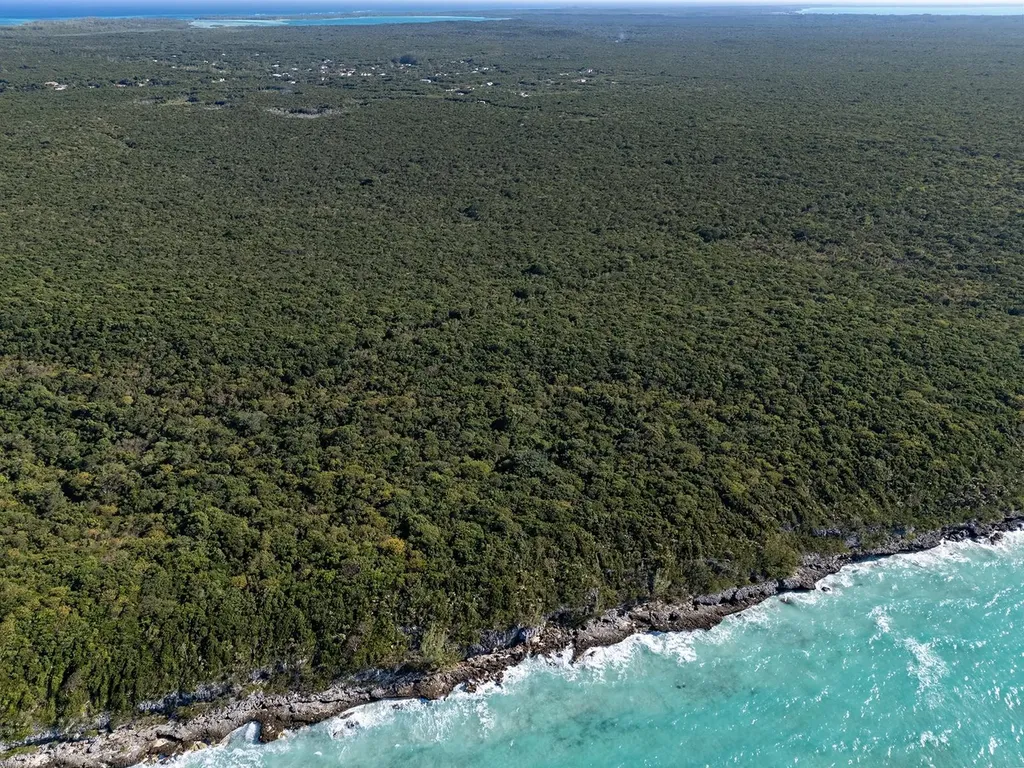 Ocean Front Tract Eleuthera BS