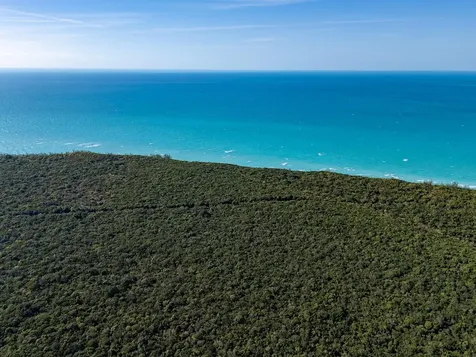 Ocean Front Tract Eleuthera BS