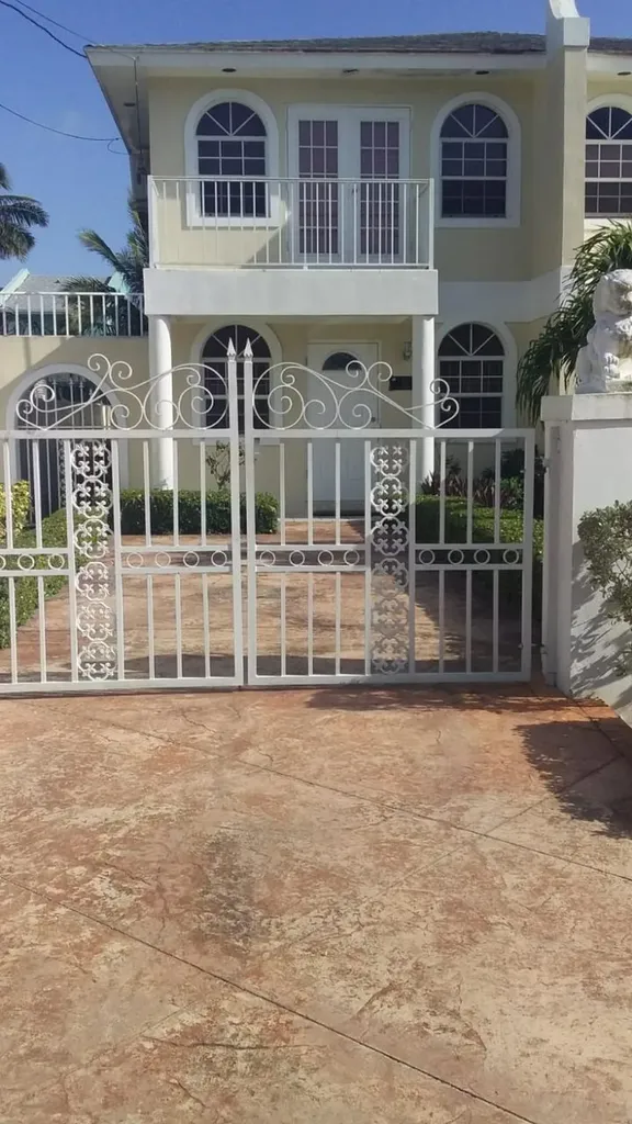Sea Beach Estates New Providence Paradise Island BS